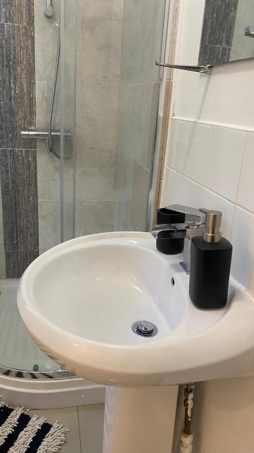 Appartement Bv Cosy Studio Eleven At Deighton Huddersfield Extérieur photo
